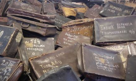 Maletas-prisioneros-Auschwitz-Foto-angularfotograficacom_LRZIMA20160607_0020_11